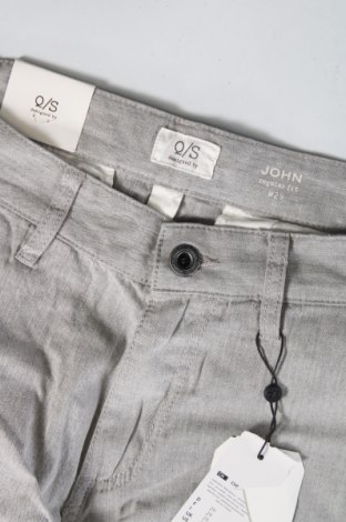 Ανδρικό κοντό παντελόνι Q/S by S.Oliver, Μέγεθος S, Χρώμα Γκρί, Τιμή 6,58 €