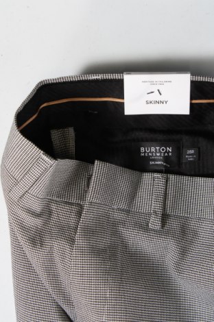 Ανδρικό παντελόνι Burton of London, Μέγεθος S, Χρώμα Πολύχρωμο, Τιμή 7,62 €