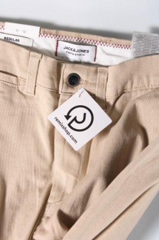 Мъжки панталон Jack & Jones, Размер S, Цвят Бежов, Цена 82,00 лв.