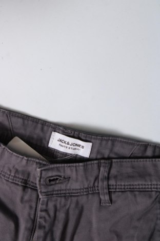 Мъжки панталон Jack & Jones, Размер S, Цвят Сив, Цена 14,76 лв.