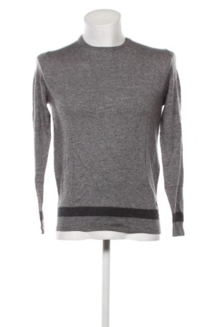 Мъжки пуловер Guess, Размер L, Цвят Сив, Цена 36,75 лв.