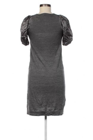 Kleid BCBG Max Azria, Größe XS, Farbe Grau, Preis € 4,53
