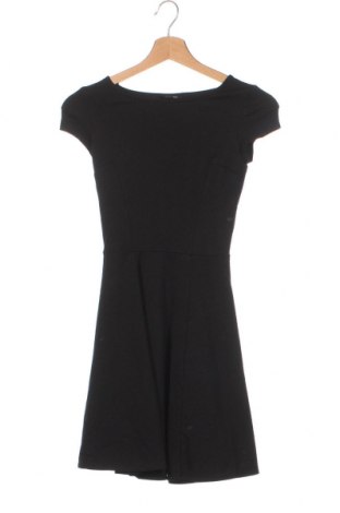 Kleid Bershka, Größe XS, Farbe Schwarz, Preis 4,04 €