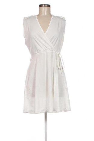 Φόρεμα New Laviva, Μέγεθος M, Χρώμα Λευκό, Τιμή 13,15 €