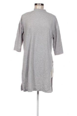 Šaty  New Look, Veľkosť S, Farba Sivá, Cena  2,79 €