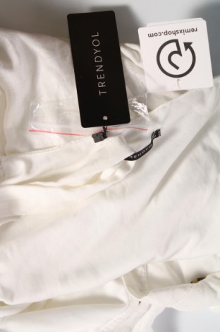 Šaty  Trendyol, Velikost L, Barva Bílá, Cena  1 478,00 Kč