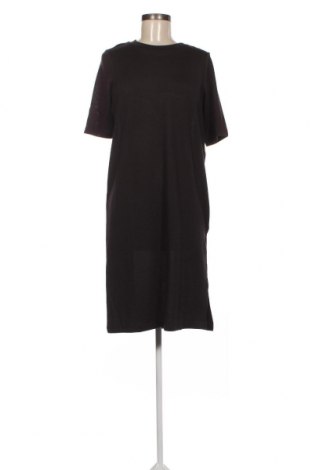 Kleid Vero Moda, Größe XS, Farbe Schwarz, Preis 7,52 €