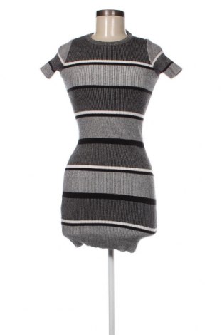 Kleid Zara Knitwear, Größe S, Farbe Grau, Preis 3,51 €
