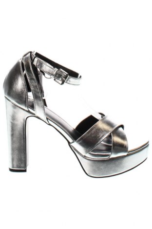 Sandale Even&Odd, Mărime 42, Culoare Argintiu, Preț 74,52 Lei