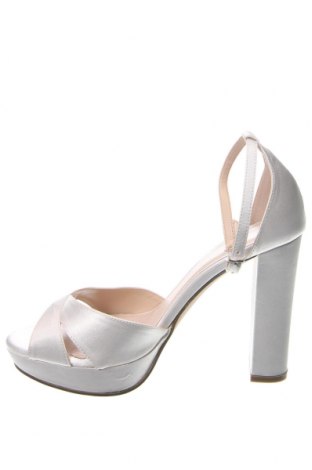 Sandalen Migato, Größe 40, Farbe Weiß, Preis 24,49 €