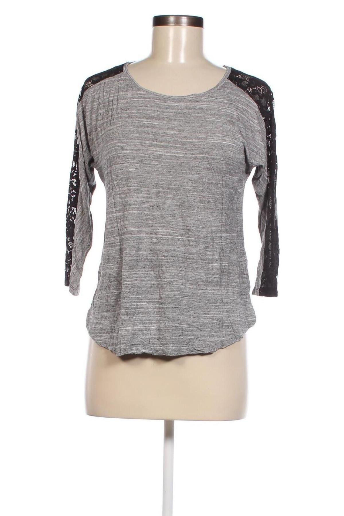 Γυναικεία μπλούζα Gina Tricot, Μέγεθος S, Χρώμα Πολύχρωμο, Τιμή 1,67 €