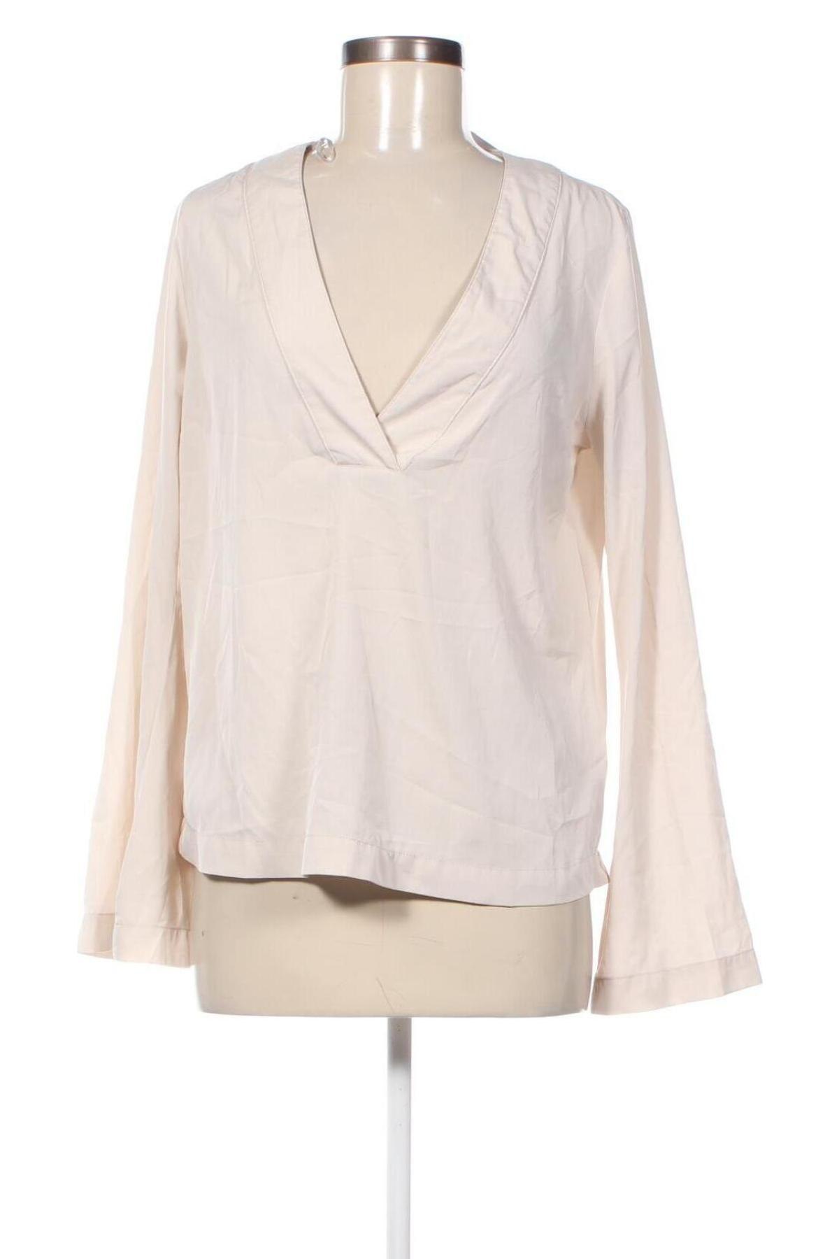 Дамска блуза Gina Tricot, Размер S, Цвят Бежов, Цена 3,60 лв.