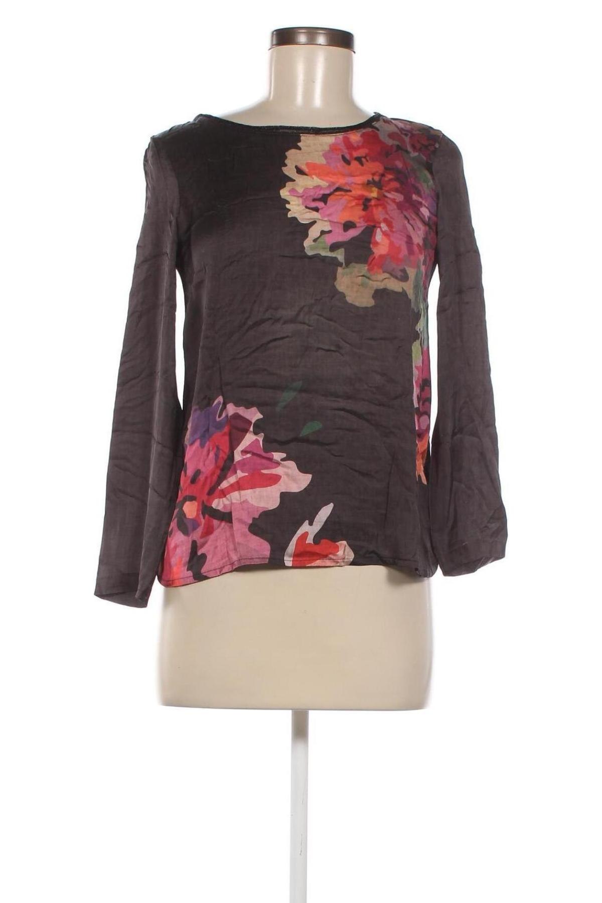 Дамска блуза Trucco, Размер S, Цвят Многоцветен, Цена 3,99 лв.