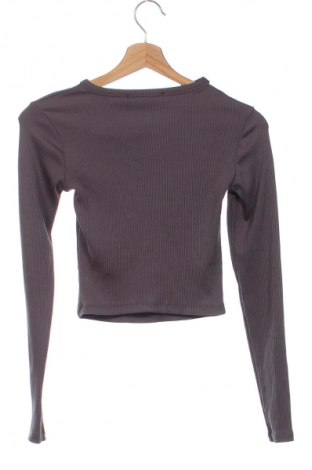 Damen Shirt Bershka, Größe XS, Farbe Grau, Preis 9,72 €