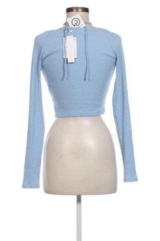 Damen Shirt Bershka, Größe M, Farbe Blau, Preis 15,84 €