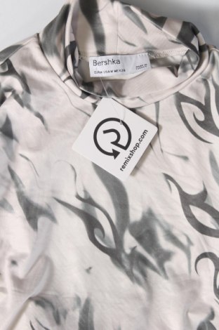 Damen Shirt Bershka, Größe M, Farbe Mehrfarbig, Preis € 13,49