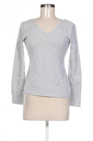 Damen Shirt Gina Tricot, Größe L, Farbe Grau, Preis € 13,99