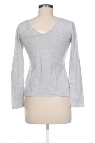 Damen Shirt Gina Tricot, Größe L, Farbe Grau, Preis € 7,49