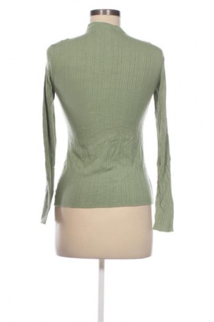 Damen Shirt Stradivarius, Größe M, Farbe Grün, Preis € 13,49