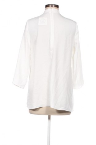 Damen Shirt Zara, Größe S, Farbe Weiß, Preis 13,81 €