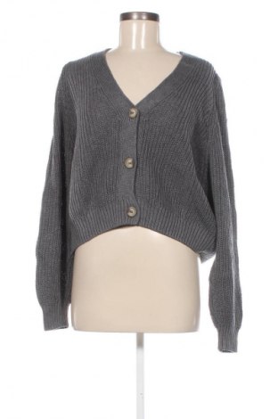 Damen Strickjacke Stradivarius, Größe M, Farbe Grau, Preis 20,49 €