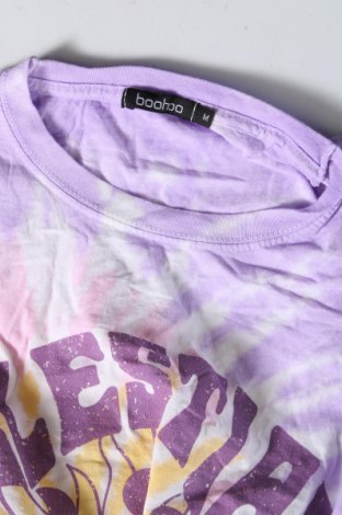 Γυναικείο t-shirt Boohoo, Μέγεθος M, Χρώμα Πολύχρωμο, Τιμή 10,99 €