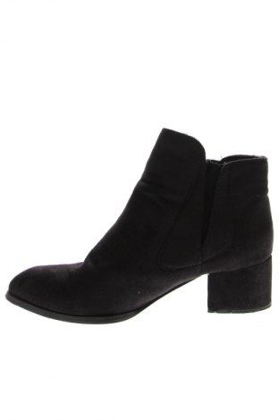 Damen Stiefeletten, Größe 38, Farbe Schwarz, Preis 17,49 €