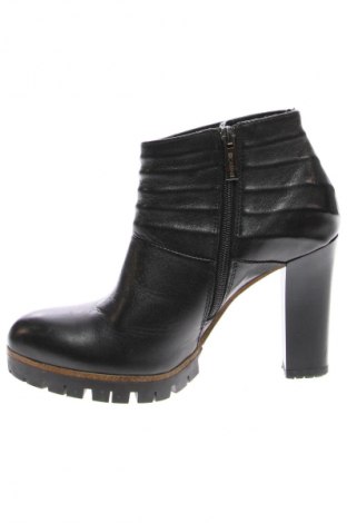 Damen Stiefeletten, Größe 38, Farbe Schwarz, Preis 28,49 €