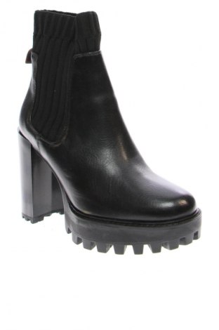 Botine de damă Bershka, Mărime 35, Culoare Negru, Preț 115,00 Lei