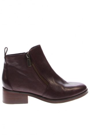 Női bokacsizma Cole Haan, Méret 36, Szín Lila, Ár 21 012 Ft