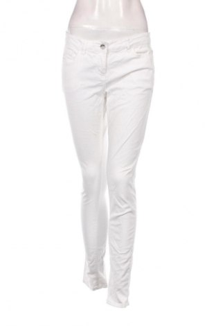 Damen Jeans, Größe M, Farbe Weiß, Preis € 10,49