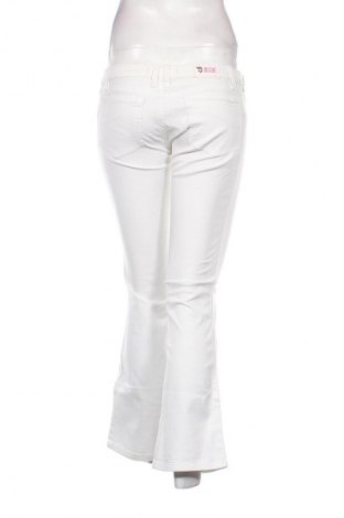 Damen Jeans Bershka, Größe S, Farbe Weiß, Preis € 10,99