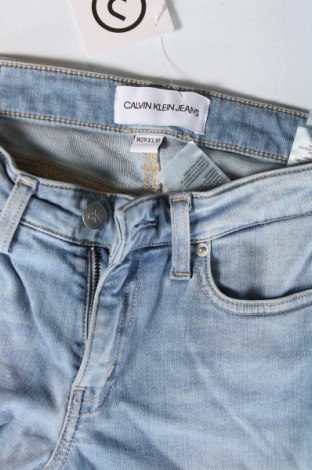 Damskie jeansy Calvin Klein, Rozmiar M, Kolor Niebieski, Cena 142,99 zł