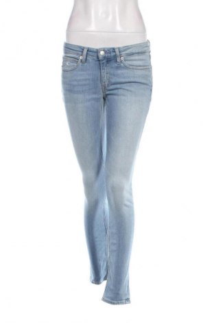 Damskie jeansy Calvin Klein, Rozmiar M, Kolor Niebieski, Cena 142,99 zł