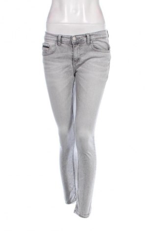 Damen Jeans Calvin Klein, Größe M, Farbe Grau, Preis 61,99 €