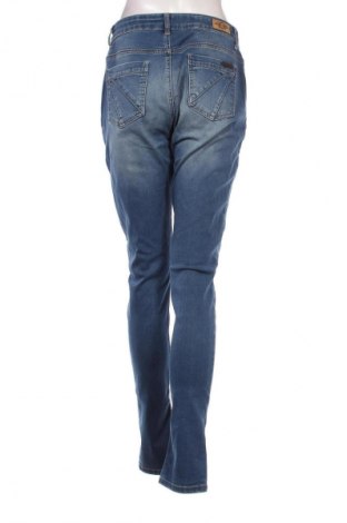 Damen Jeans Cream, Größe M, Farbe Blau, Preis 52,49 €