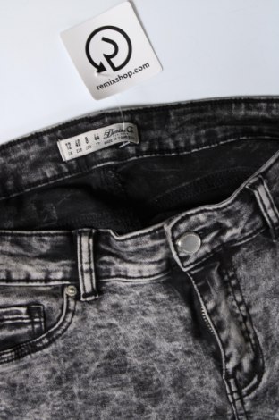 Γυναικείο Τζίν Denim Co., Μέγεθος M, Χρώμα Γκρί, Τιμή 17,99 €