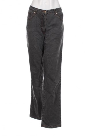 Damen Jeans Gina Laura, Größe M, Farbe Grau, Preis € 13,49