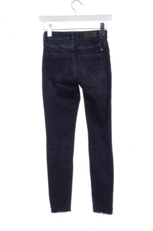 Damskie jeansy ONLY, Rozmiar XS, Kolor Niebieski, Cena 108,99 zł