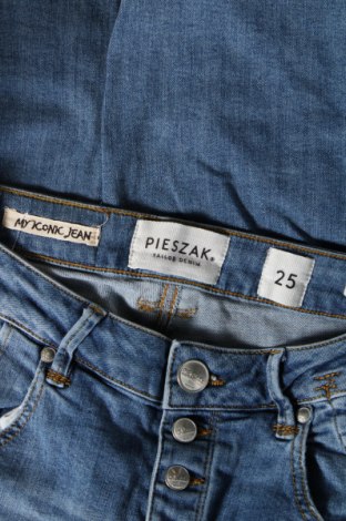 Damskie jeansy Pieszak, Rozmiar S, Kolor Niebieski, Cena 284,99 zł