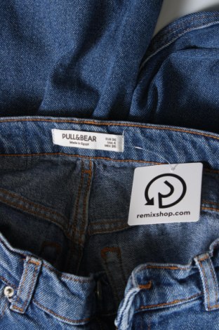 Damskie jeansy Pull&Bear, Rozmiar XS, Kolor Niebieski, Cena 43,99 zł