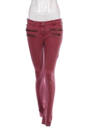 Damskie jeansy River Island, Rozmiar M, Kolor Czerwony, Cena 59,99 zł