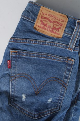 Blugi de femei Signature By Levi Strauss & Co, Mărime M, Culoare Albastru, Preț 95,99 Lei