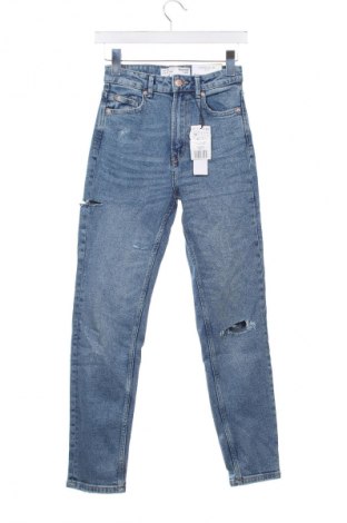 Damskie jeansy Stradivarius, Rozmiar XS, Kolor Niebieski, Cena 74,99 zł