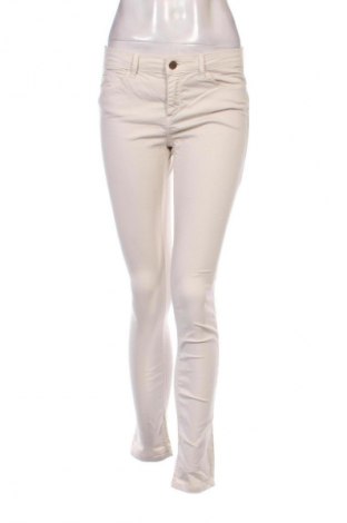 Damen Jeans Stradivarius, Größe M, Farbe Weiß, Preis € 8,49