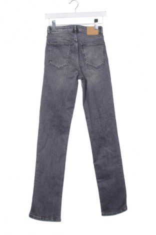 Damen Jeans Stradivarius, Größe XS, Farbe Grau, Preis 10,99 €