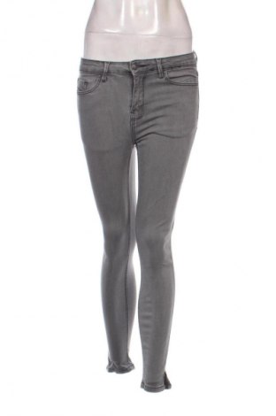 Damen Jeans Stradivarius, Größe XS, Farbe Grau, Preis 10,49 €