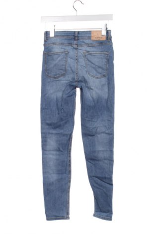 Damskie jeansy Zara, Rozmiar XS, Kolor Niebieski, Cena 34,99 zł