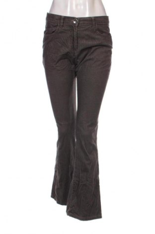 Damen Cordhose Marks & Spencer, Größe S, Farbe Grün, Preis 7,99 €