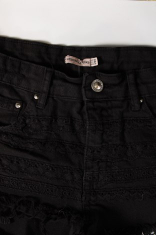 Pantaloni scurți de femei Bershka, Mărime S, Culoare Negru, Preț 44,99 Lei